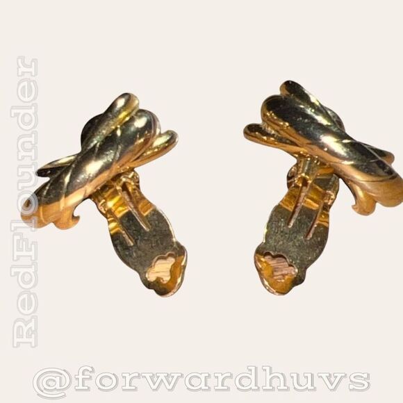Bundle Sale 3 for $15 | Vintage Gold Tone Clip-On Earrings Discounted for Loose - Picture 4 of 6